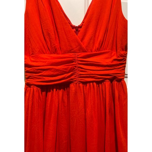 📚 Trina Turk • Orange Deep V Sleeveless Dress - Size 6 - Picture 5 of 5